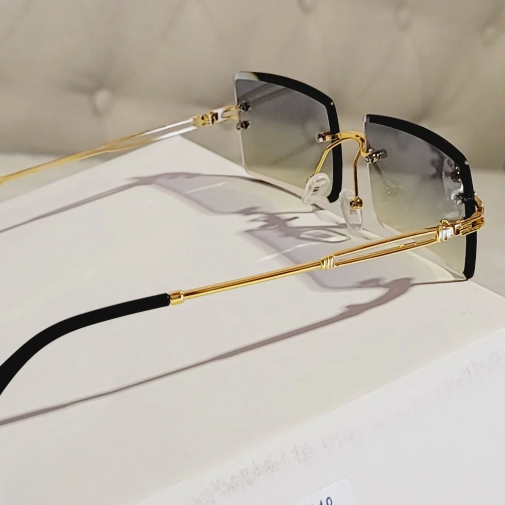 Blue rectangular ombre Rimless sunglasses - Picture 2 of 3